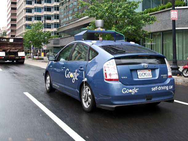 Google's zelfrijdende auto steeds slimmer