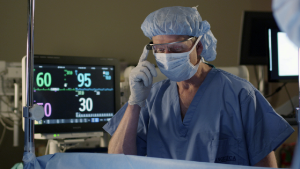 Google Glass creates better doctors?