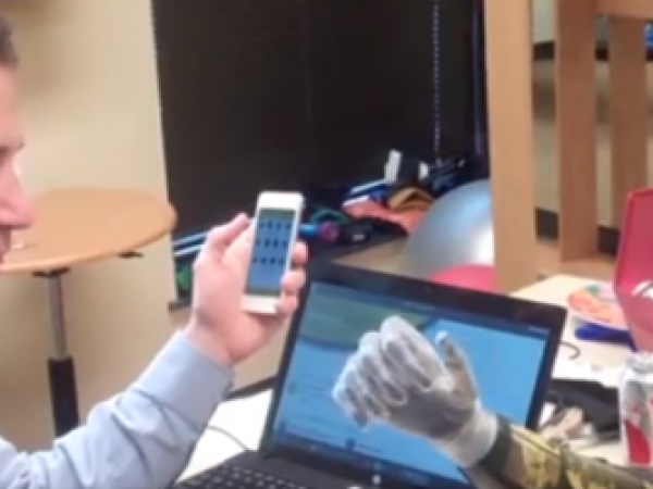 Bionic hands controlled with an iPhone