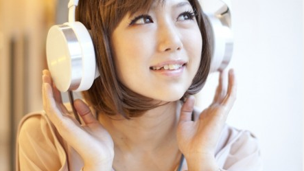 Mico neurowear koptelefoon past muziek aan obv emotie