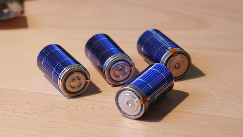 Suncat batterij, oplaadbaar door zonlicht